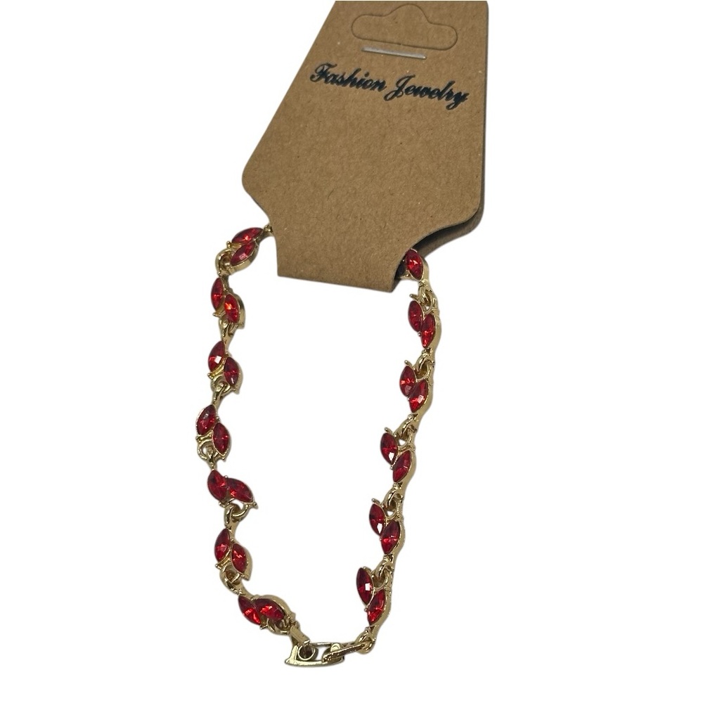 NWT Bracelet Garnet Red Gold Tone 8 Inch Holiday Cocktail January Birthstone